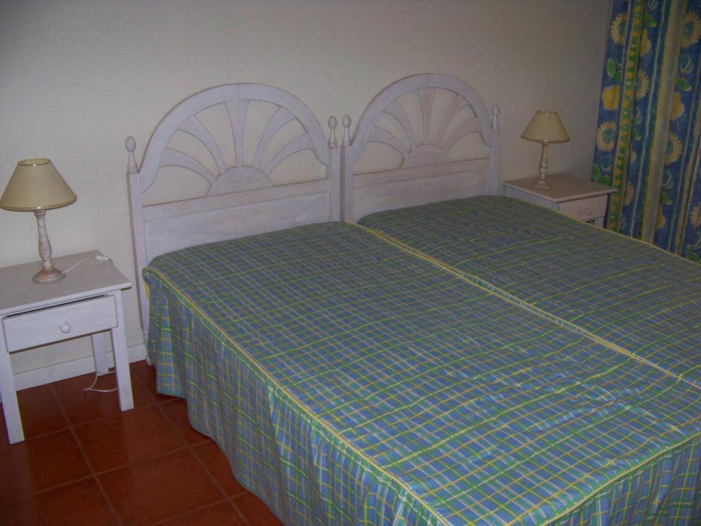 Apartamentos Varandas da Rocha Portimão Quarto foto